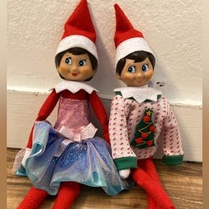Elf on the Shelf pair